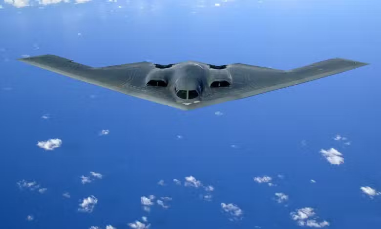 B-2-ステルス爆撃機|AMADカバーの画像