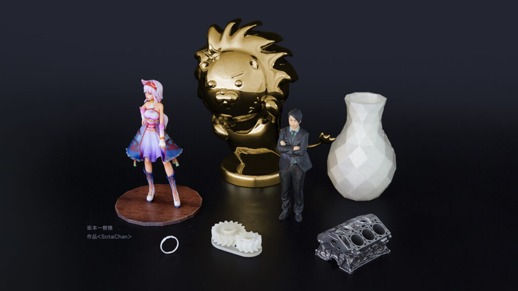 3Dプリントした造形物が並べられた写真